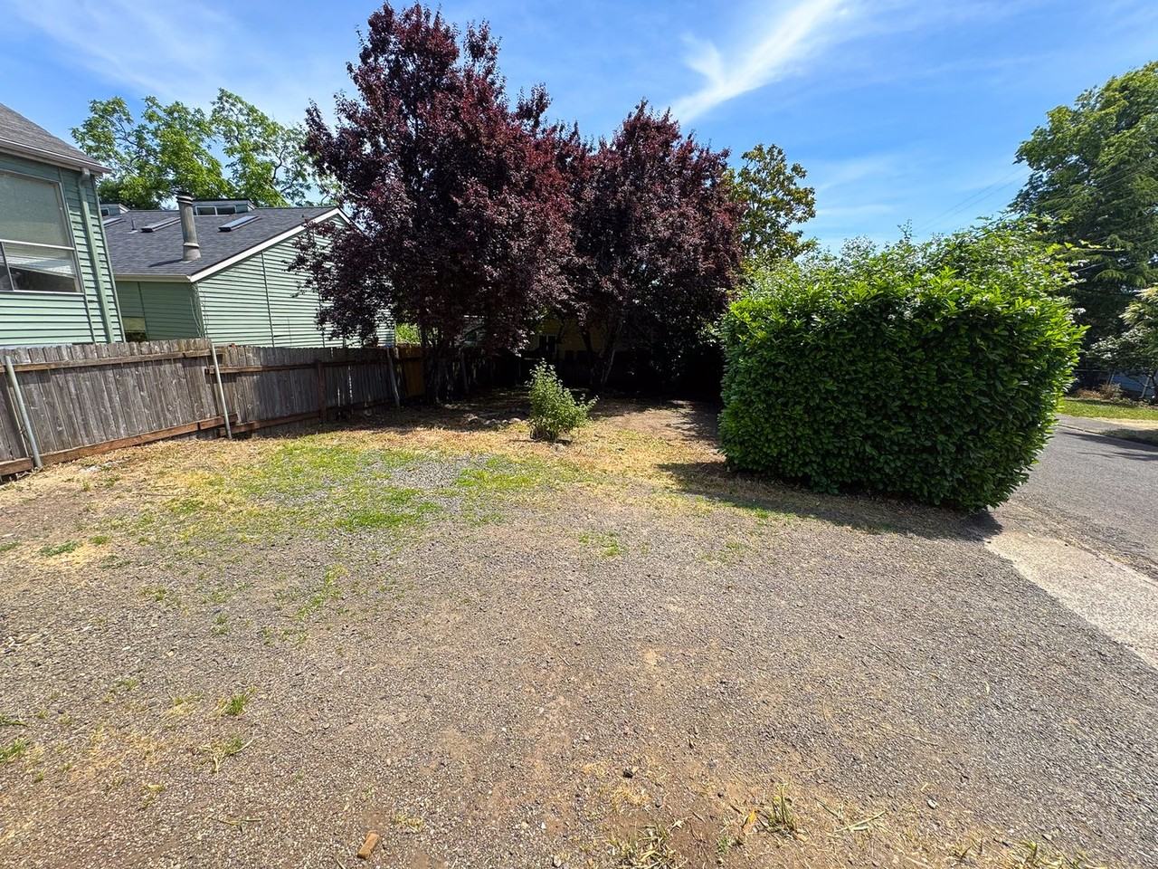 25 E 32nd Ave - Photo 6 of 24