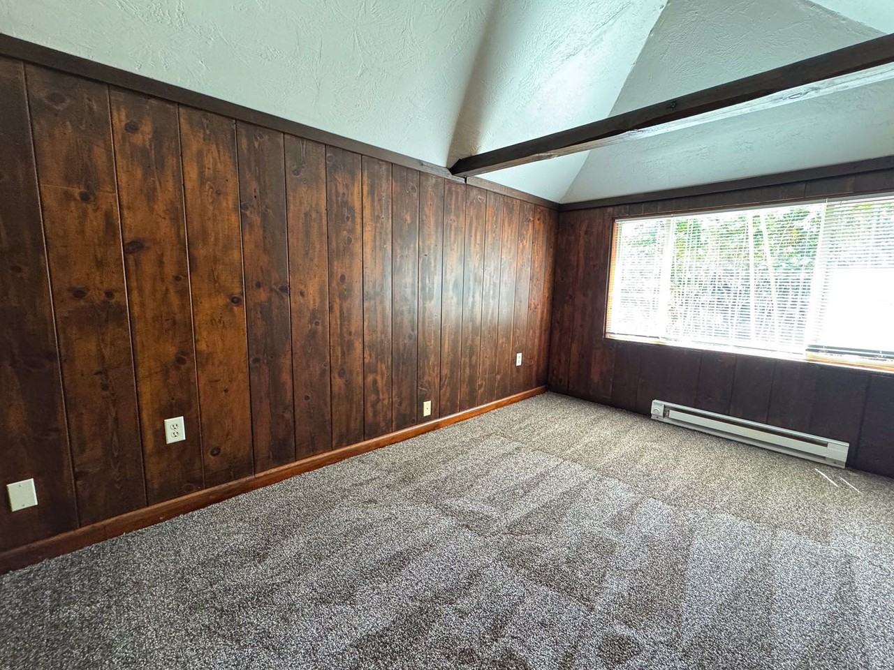 25 E 32nd Ave - Photo 5 of 24