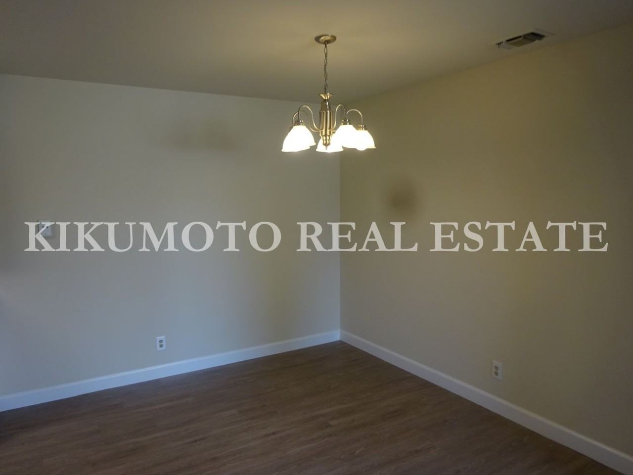 6891 Steamboat Way - Photo 3 of 16
