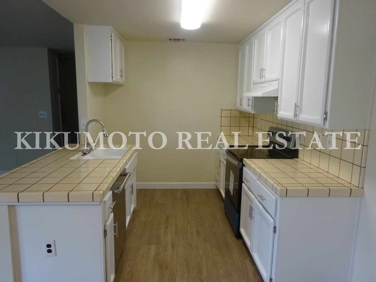 6891 Steamboat Way - Photo 4 of 16