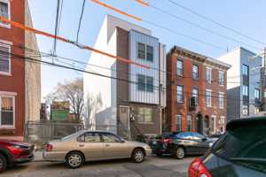 featured image of 1628 N Willington St