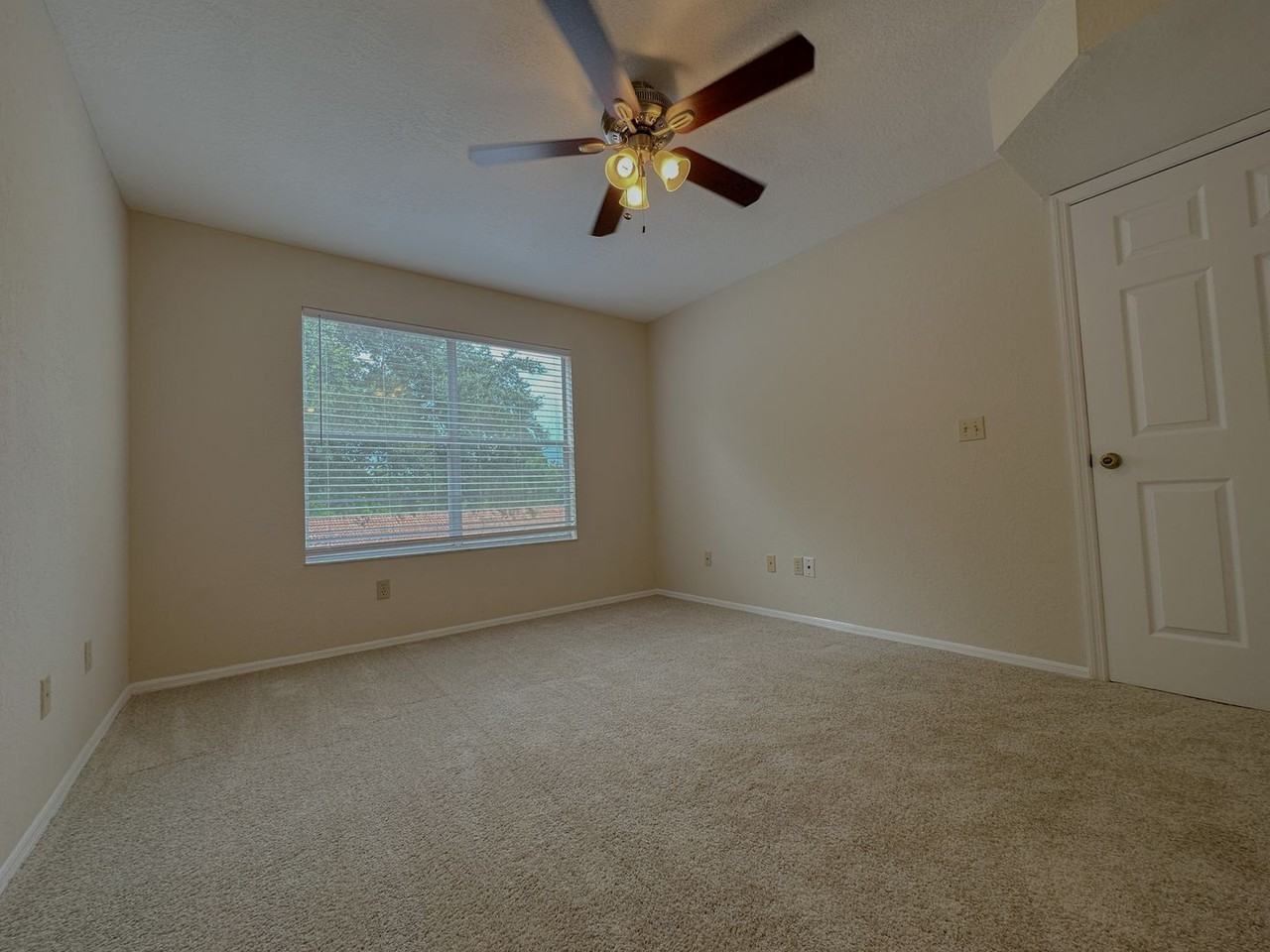 827 Camargo Way #210 - Photo 3 of 15