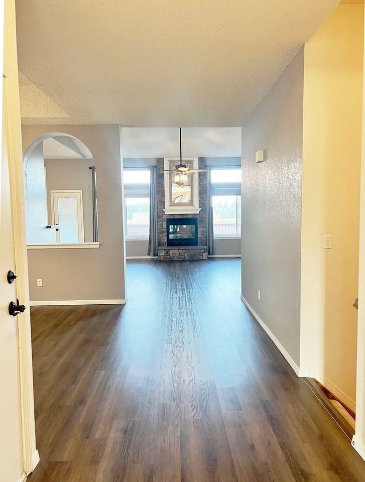 16352 E Hialeah Dr - Photo 3 of 21