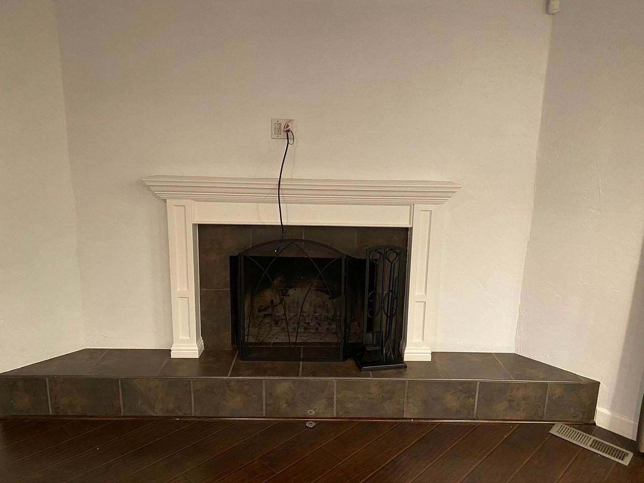 3034 Mill Creek Drive - Photo 5 of 28