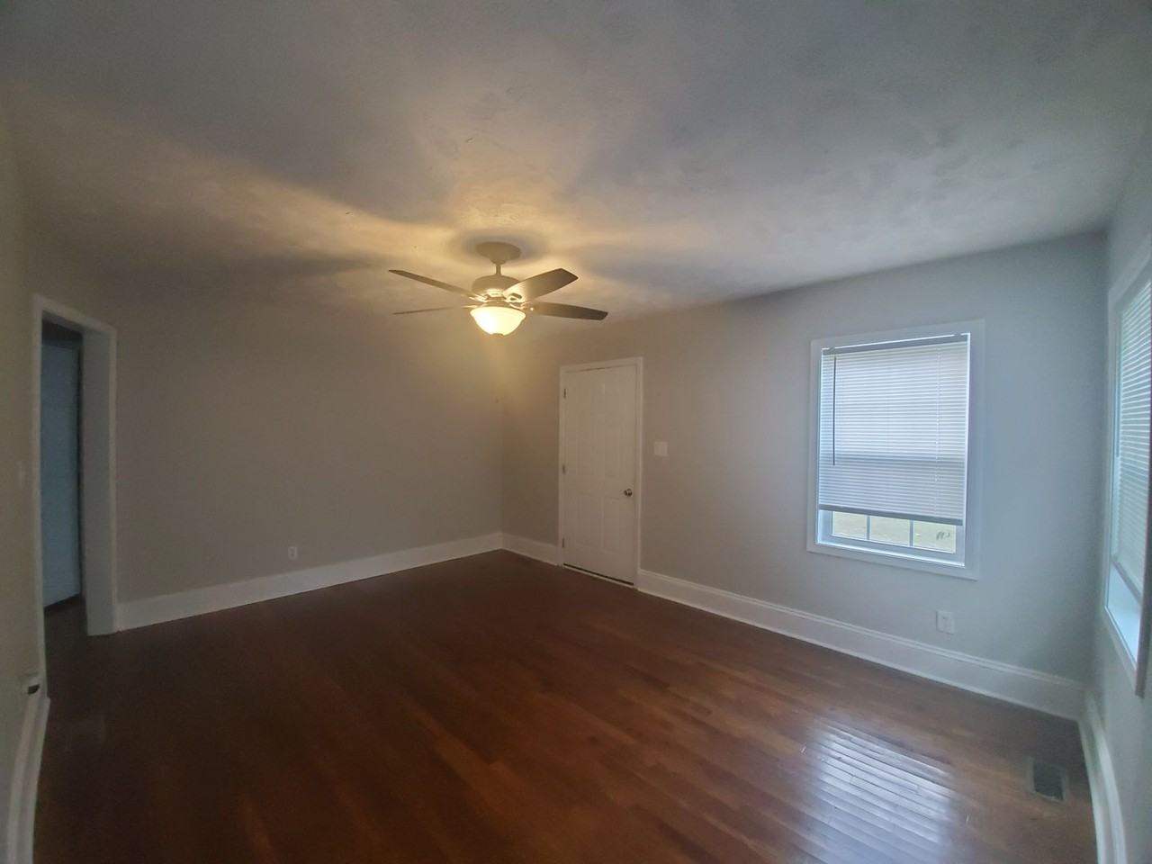 202 Brainerd Ave - Photo 3 of 19