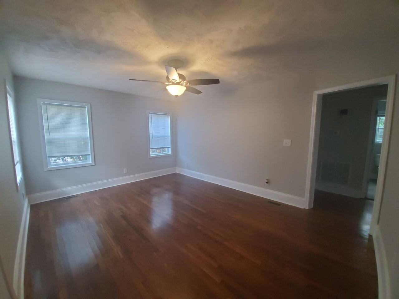 202 Brainerd Ave - Photo 2 of 19