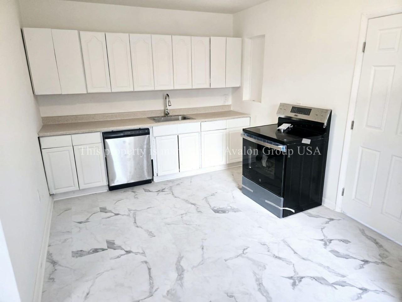 247 W 25th St - Photo 2 of 17