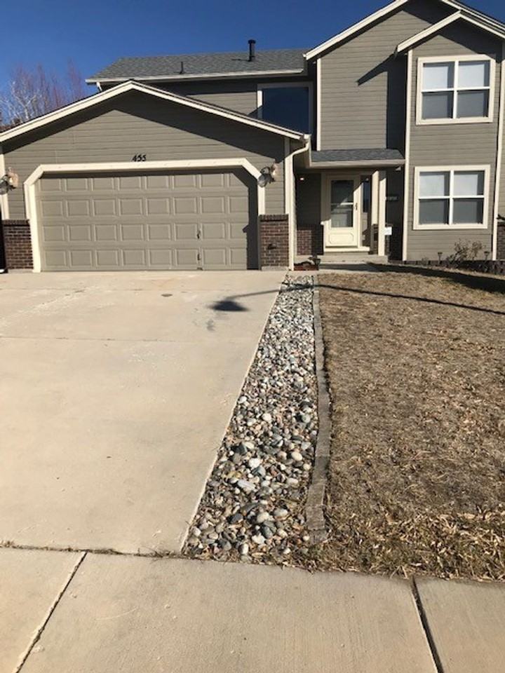 455 Widick St - Photo 2 of 22