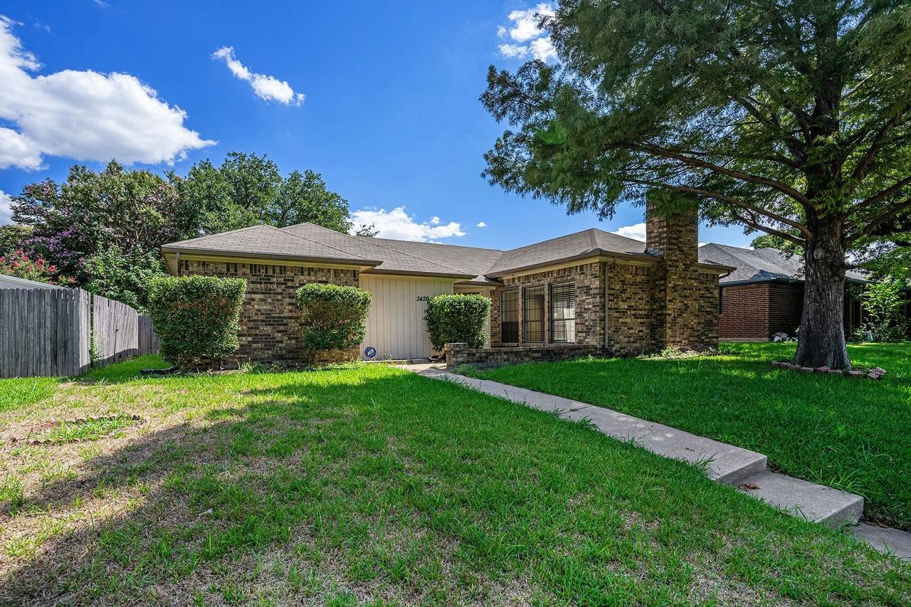3420 Jonquil Ln - Photo 2 of 24