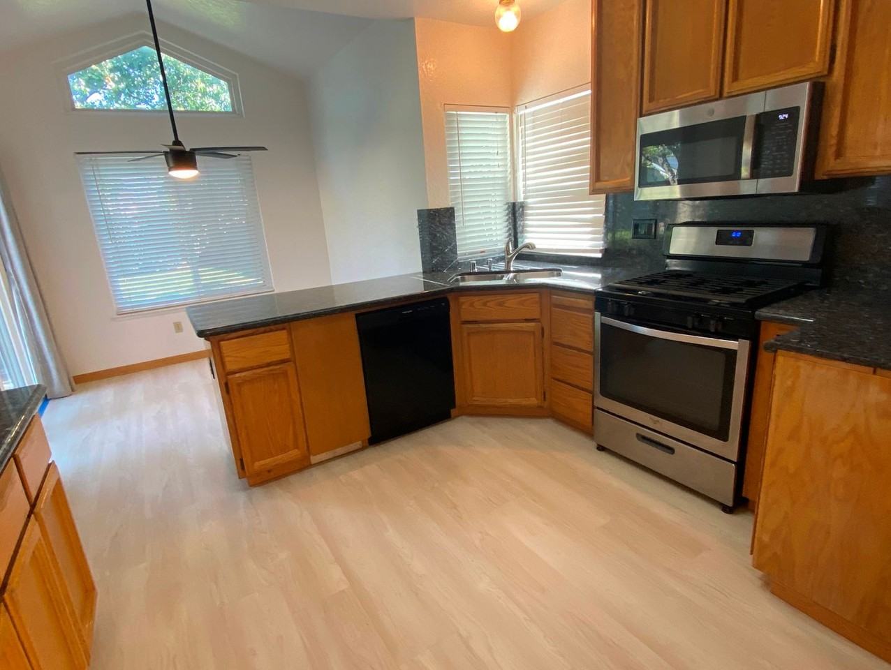614 Countryside Dr - Photo 5 of 14