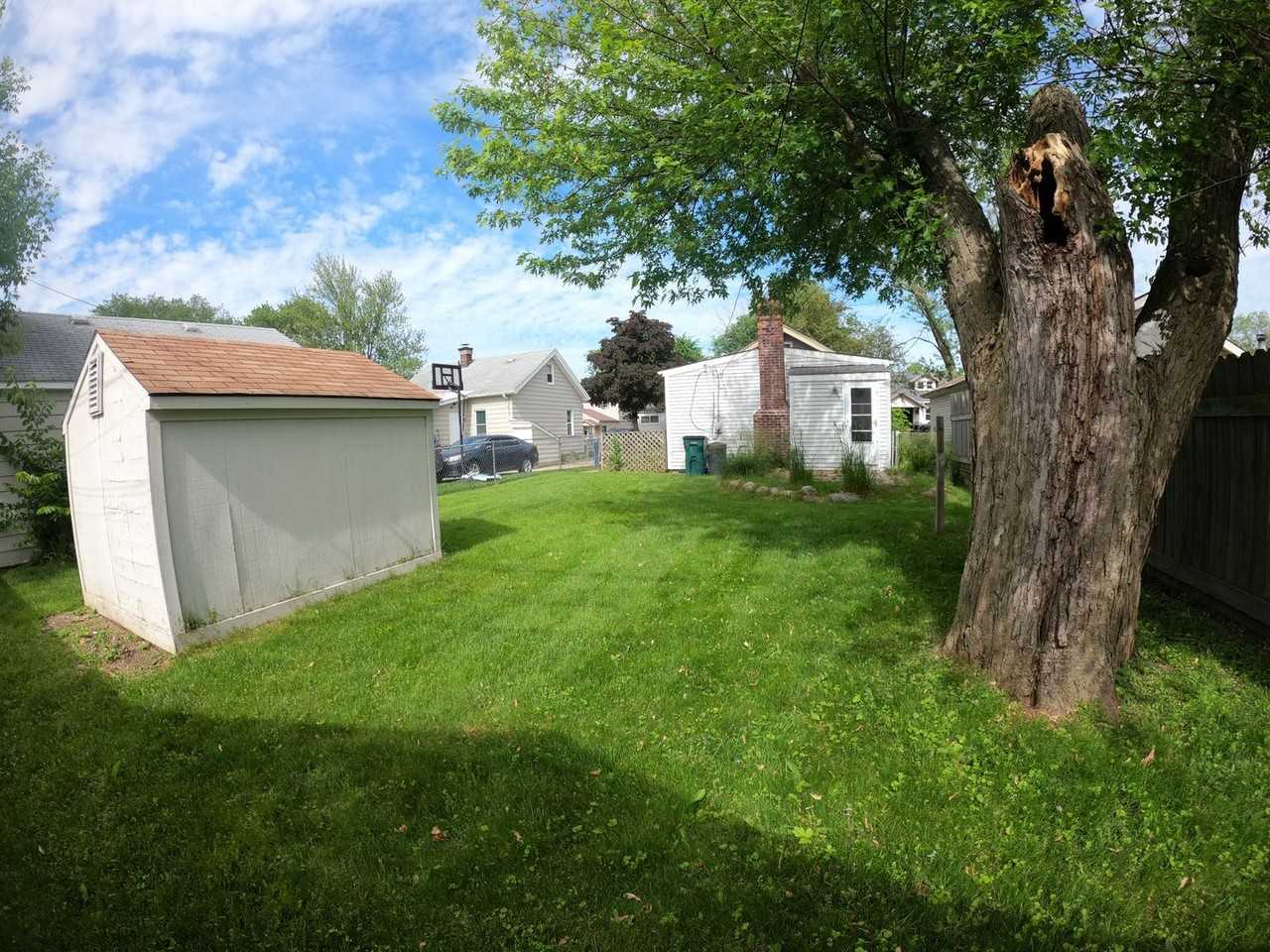 3599 Royal Ave - Photo 3 of 12