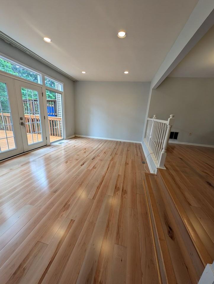 10842 Douglas Ave - Photo 3 of 22