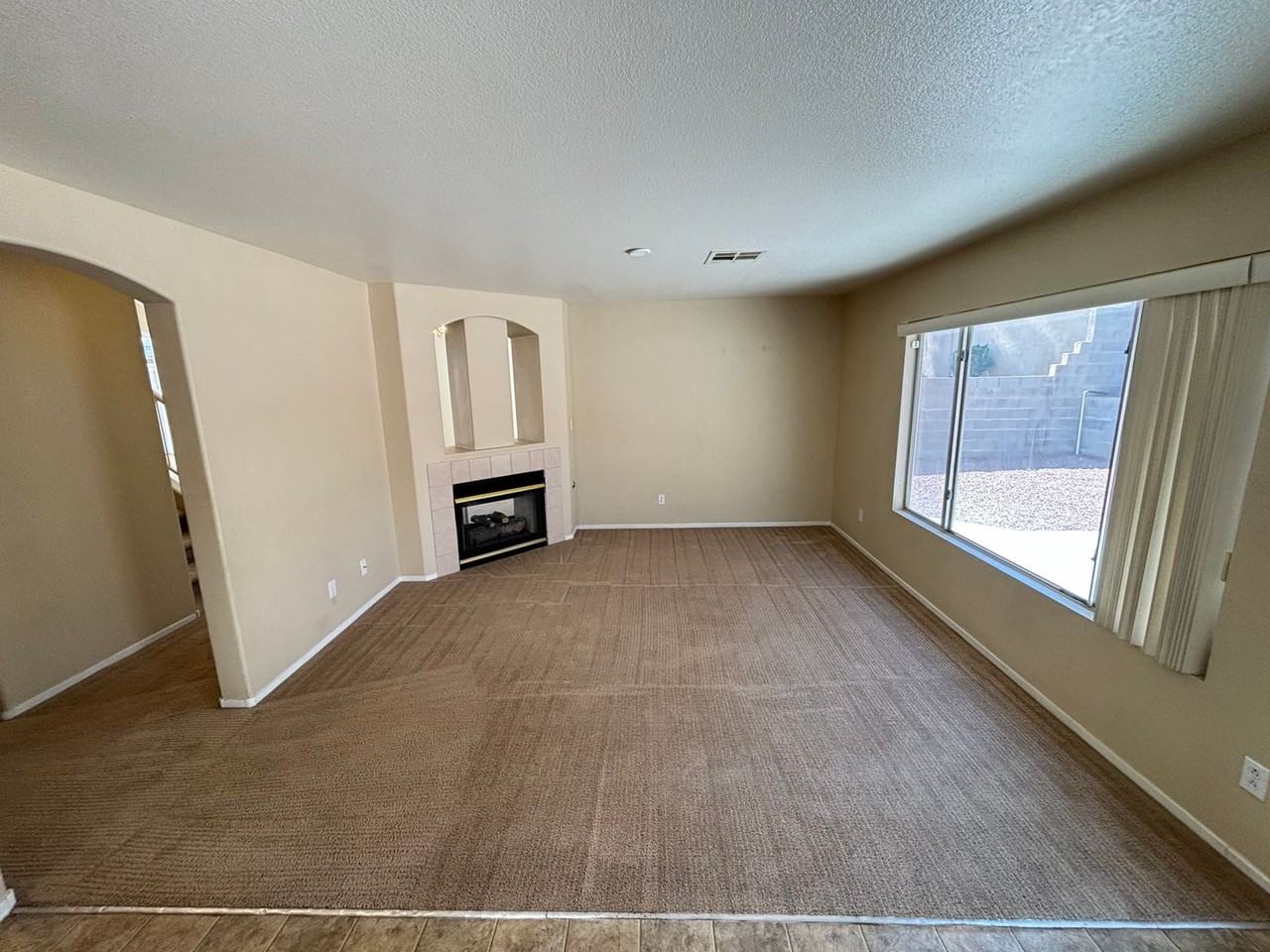 9809 Aspen Grove Pl - Photo 5 of 33