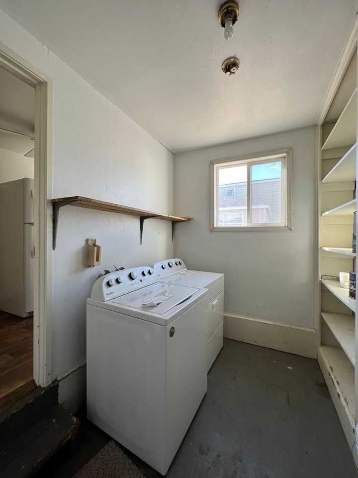 228 W Northshore Dr - Photo 7 of 9