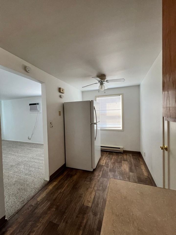 228 W Northshore Dr - Photo 4 of 9