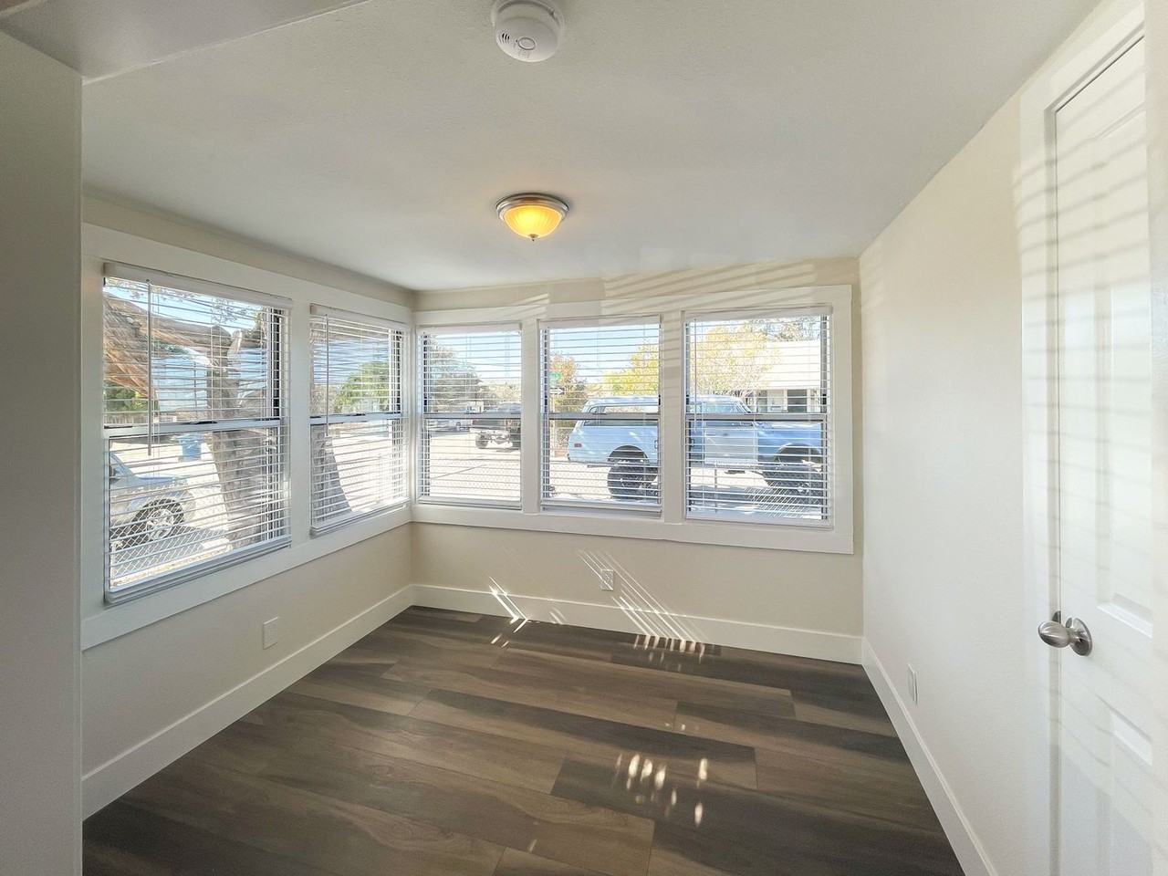 1251 Olympia Ave - Photo 6 of 11