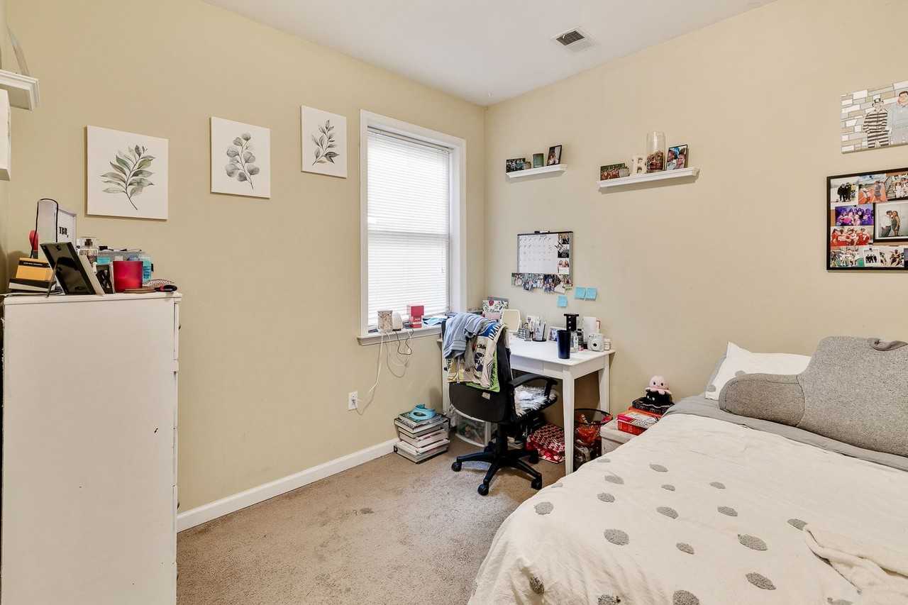 1816 N 17th St - Photo 6 of 25