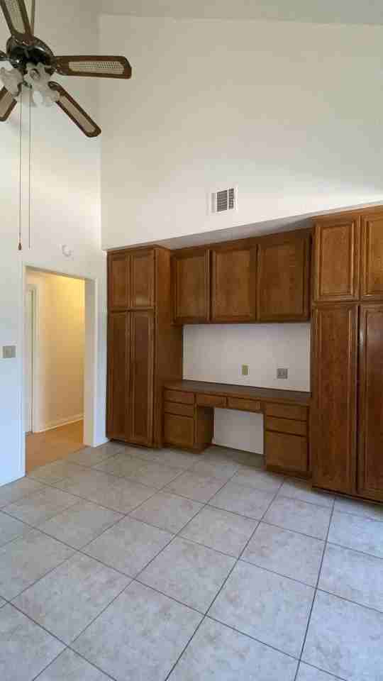 6005 Brougham St - Photo 6 of 28