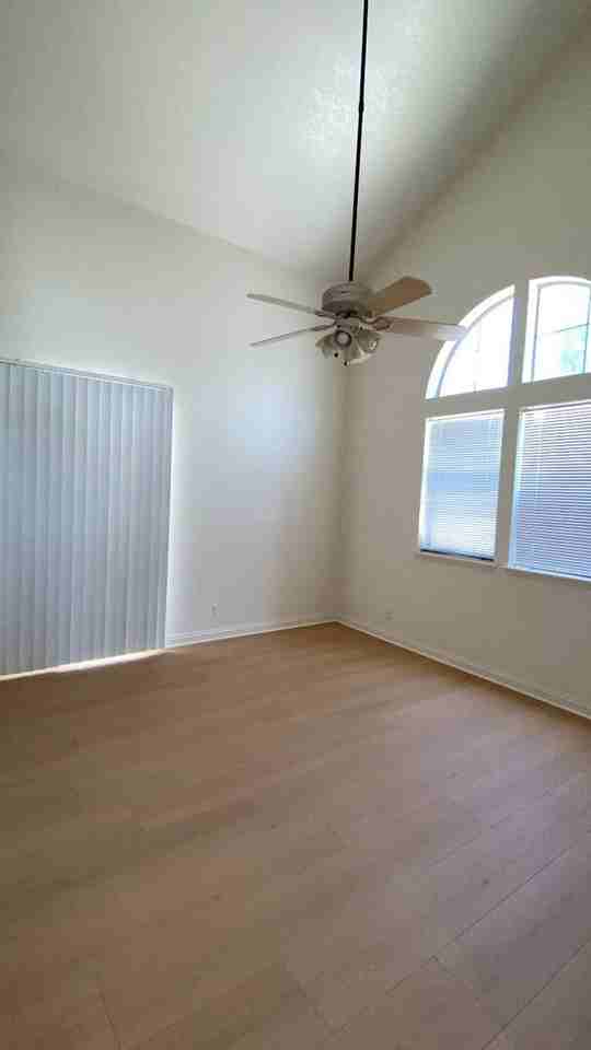 6005 Brougham St - Photo 7 of 28