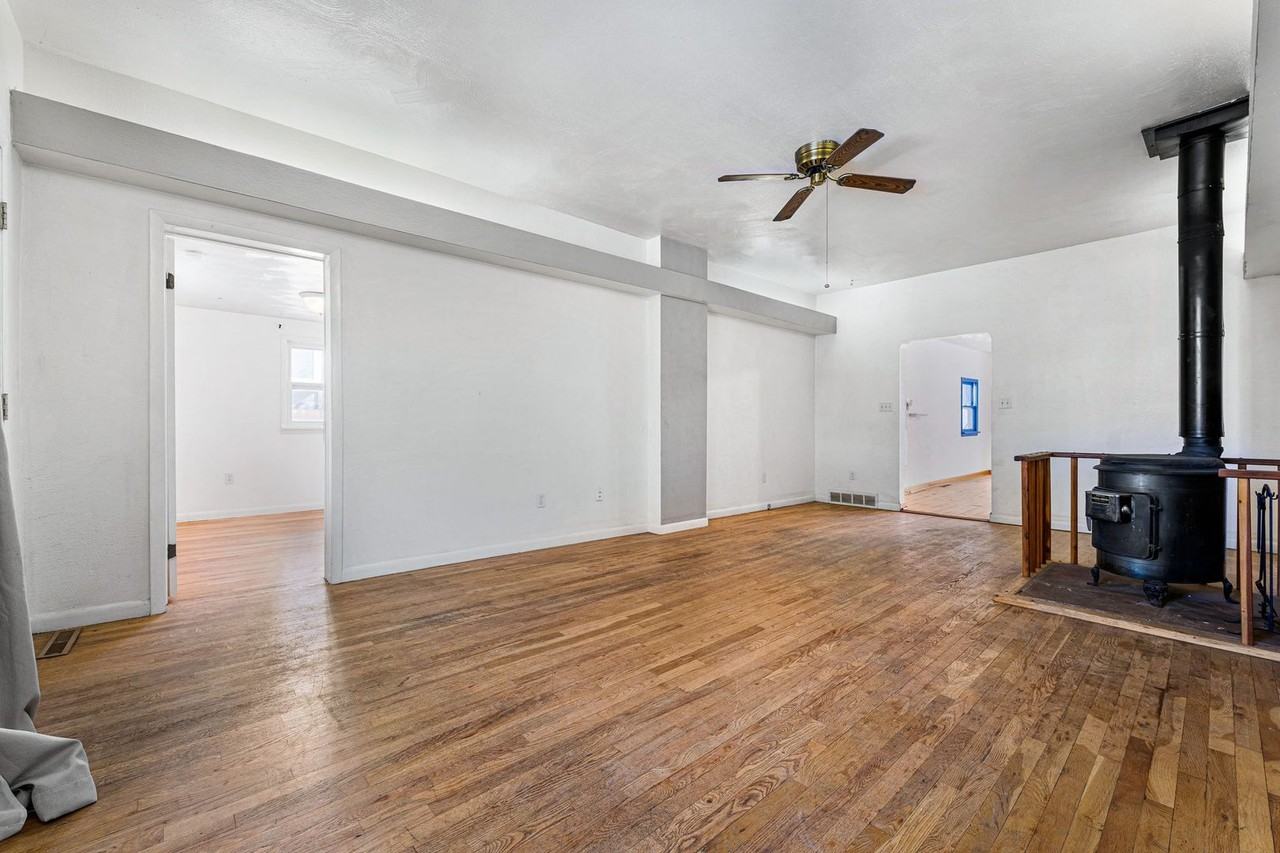504 E Baseline Rd - Photo 5 of 31