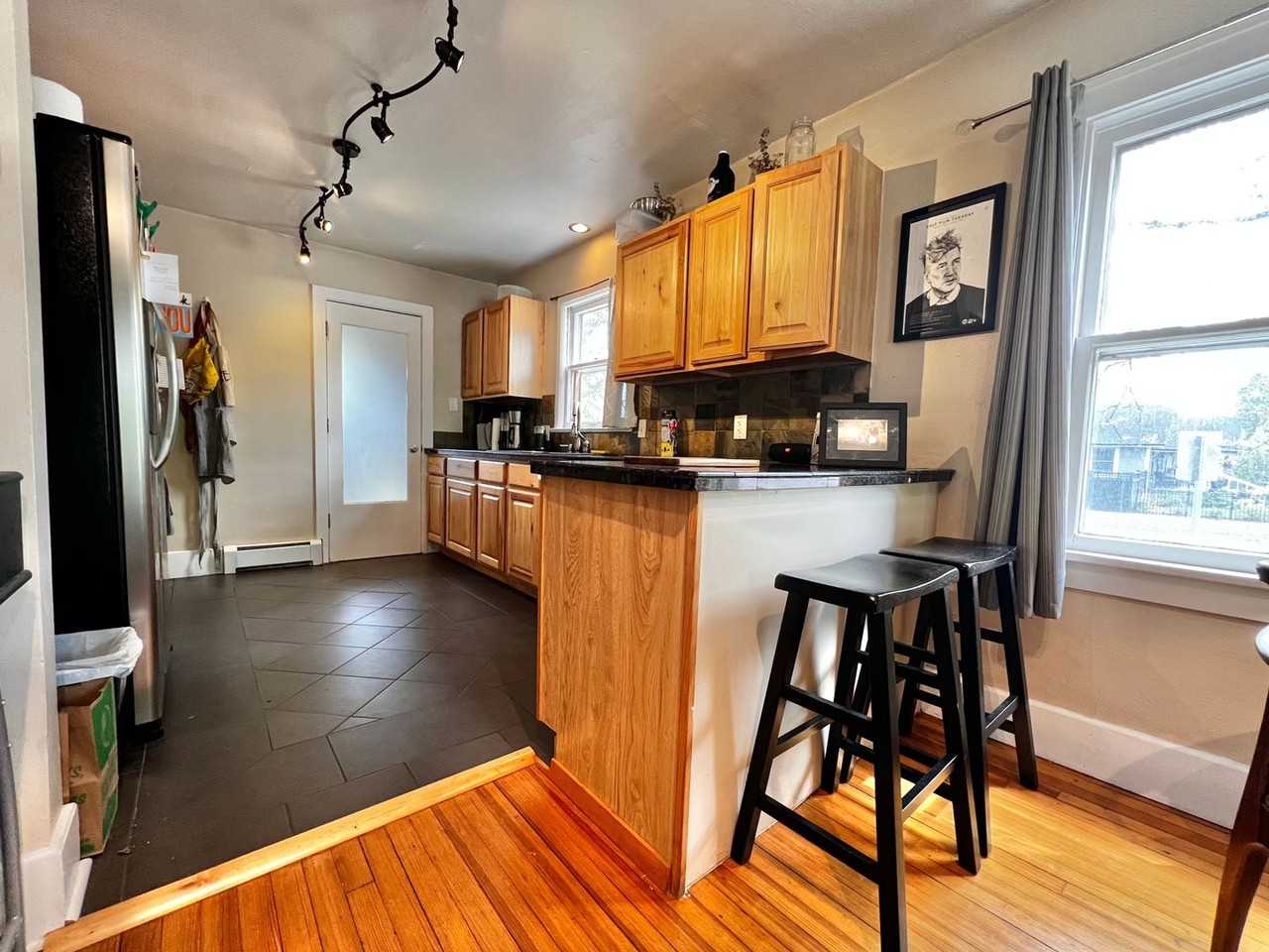 430 E Elizabeth St - Photo 6 of 18