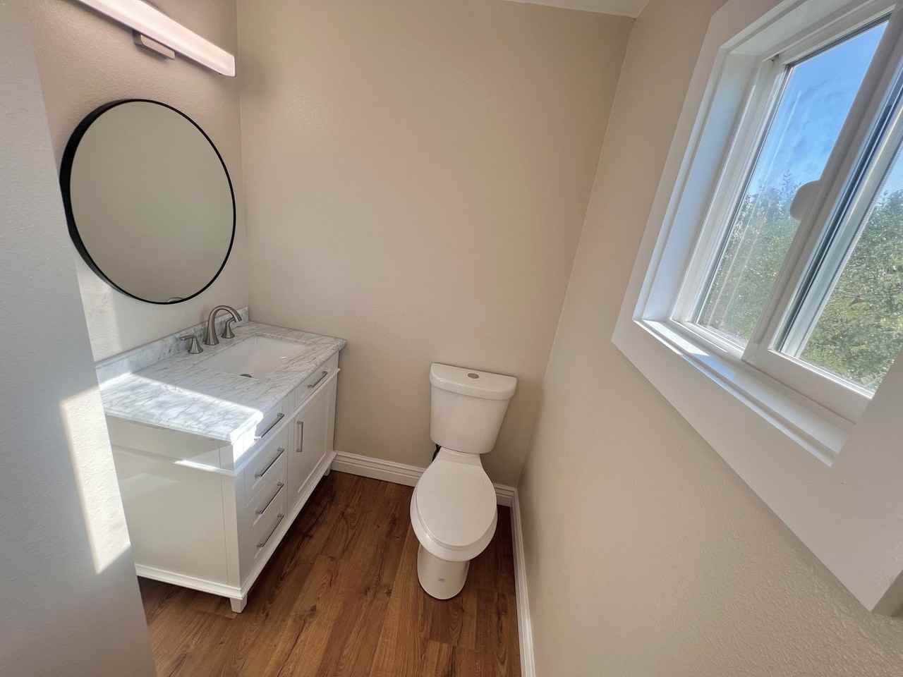 1515 Stony Point Rd - Photo 5 of 23