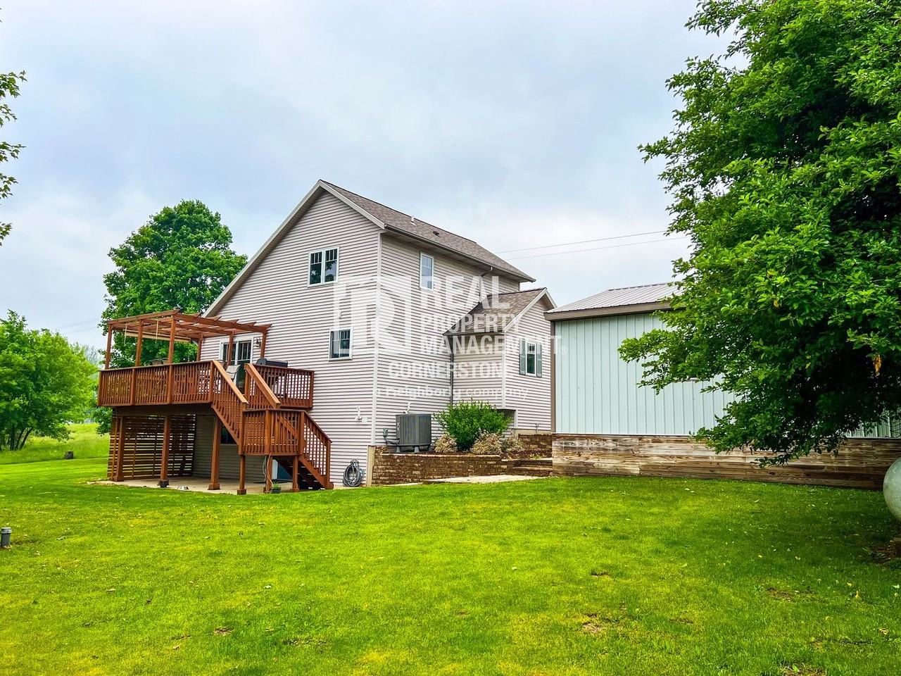 478 116th Ave - Photo 3 of 34