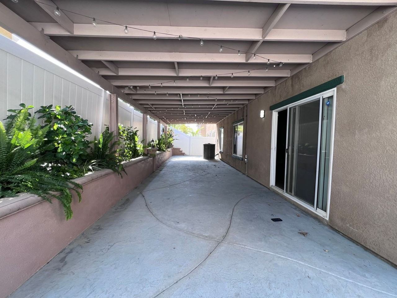 567 Botan St - Photo 7 of 26