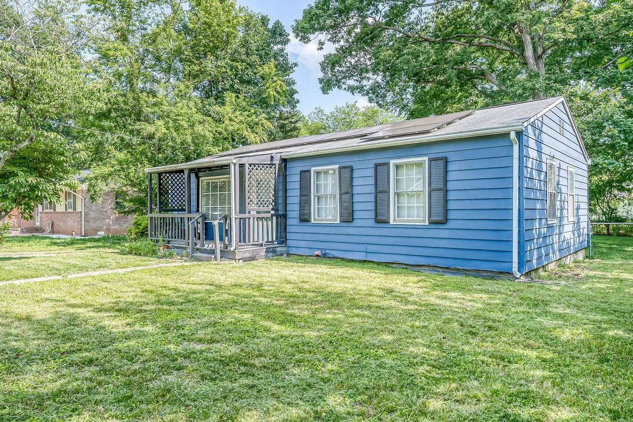 4836 Burtwood Ln - Photo 2 of 22