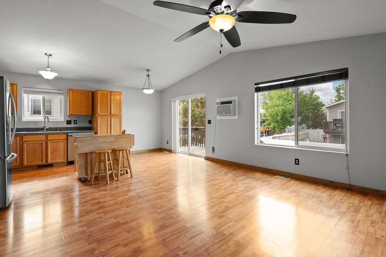 14 Ford Way - Photo 3 of 24
