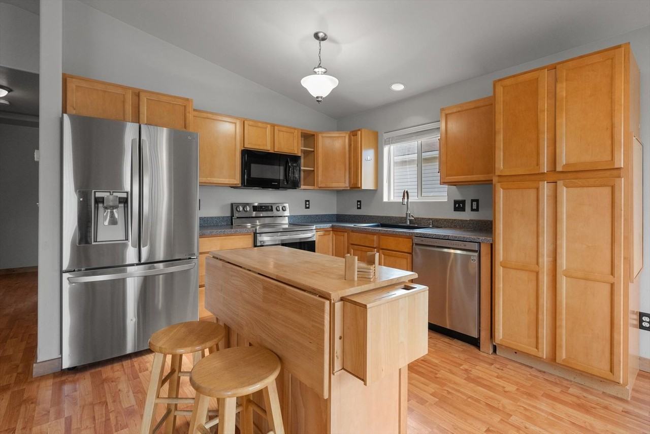 14 Ford Way - Photo 4 of 24