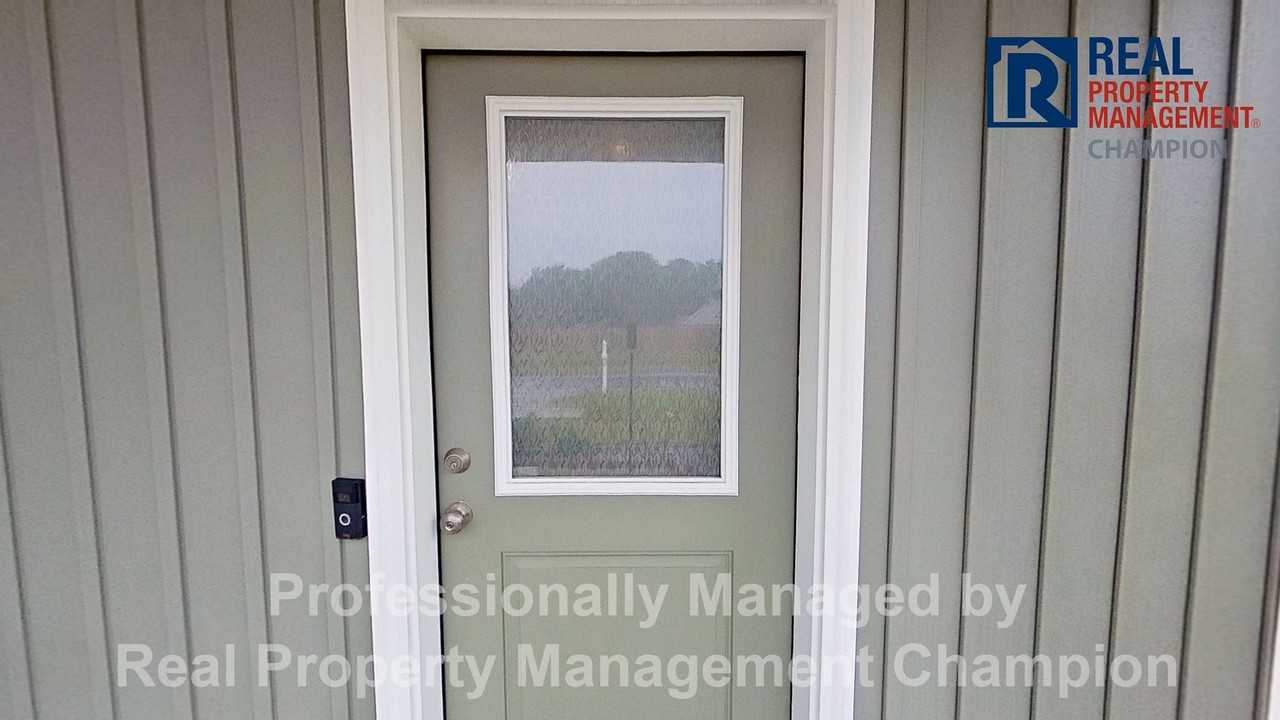 551 Misty Pond Dr - Photo 2 of 31