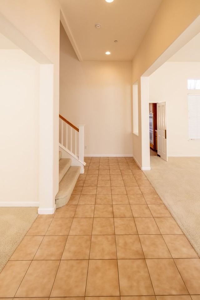 28830 Bailey Ranch Rd - Photo 2 of 32