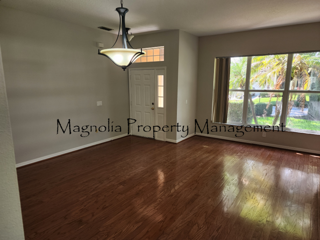 1151 Chessington Cir - Photo 4 of 32