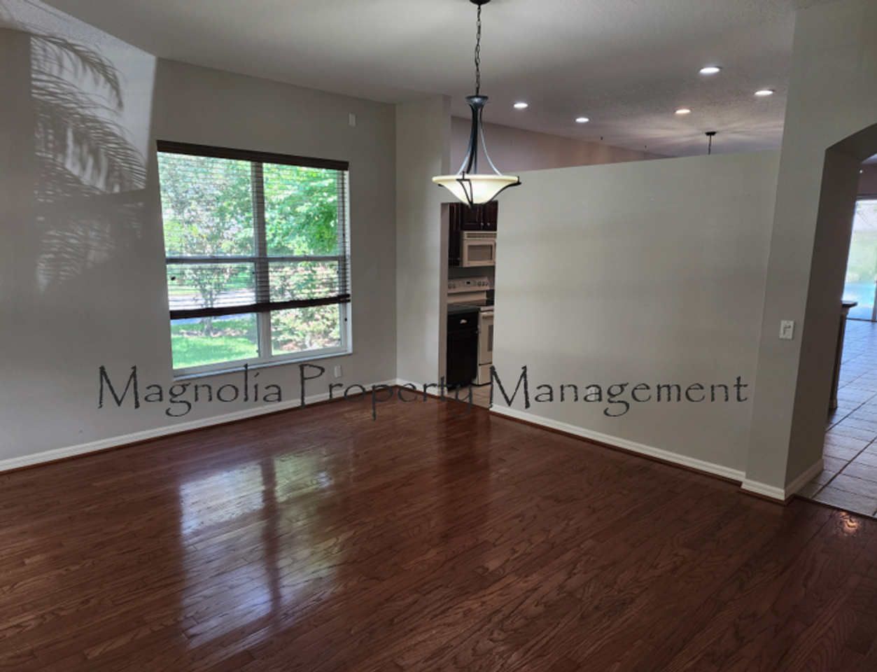 1151 Chessington Cir - Photo 5 of 32