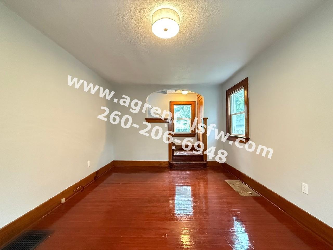 2931 Alexander St - Photo 2 of 15