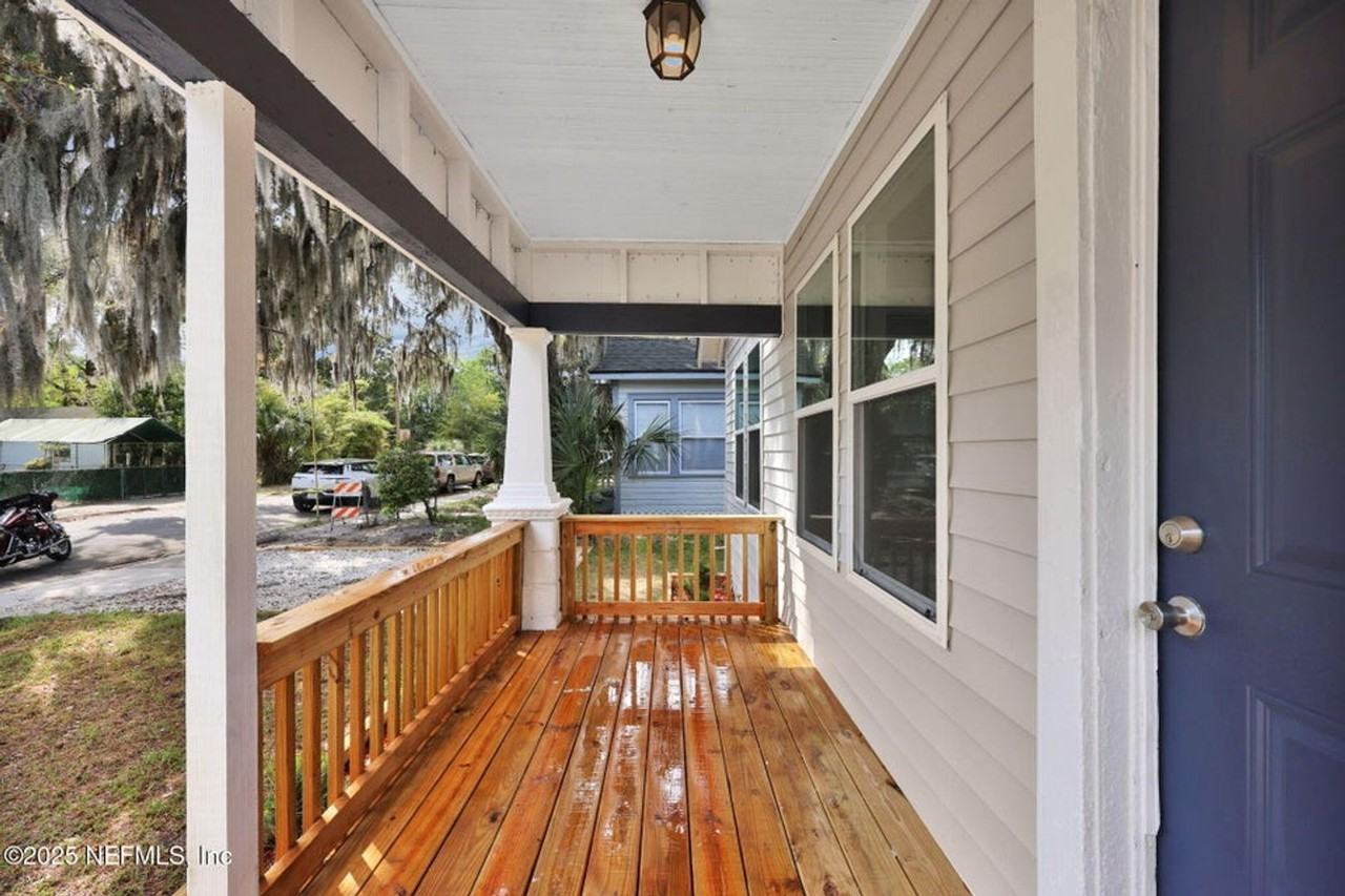 2565 Orion St - Photo 3 of 14