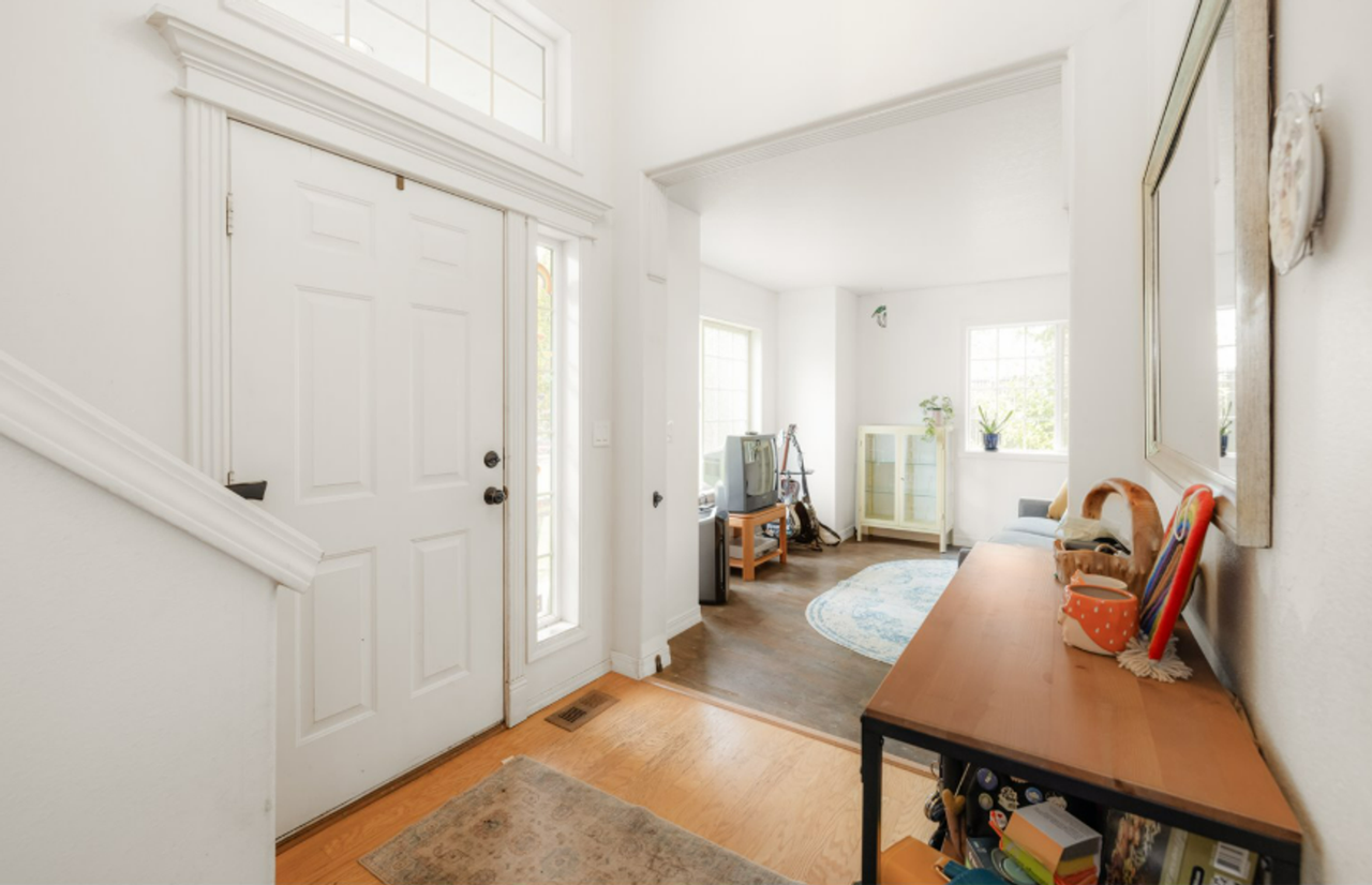 18202 Se Swanson Ln - Photo 3 of 35