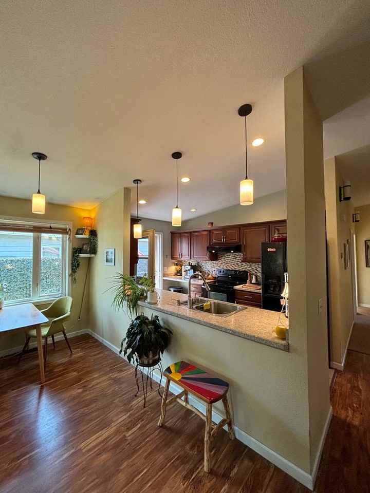 1286 Kuykendall St - Photo 2 of 17