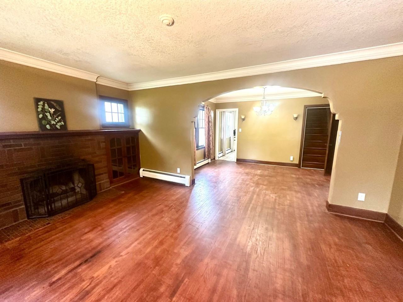 1303 Edgerton St - Photo 3 of 23