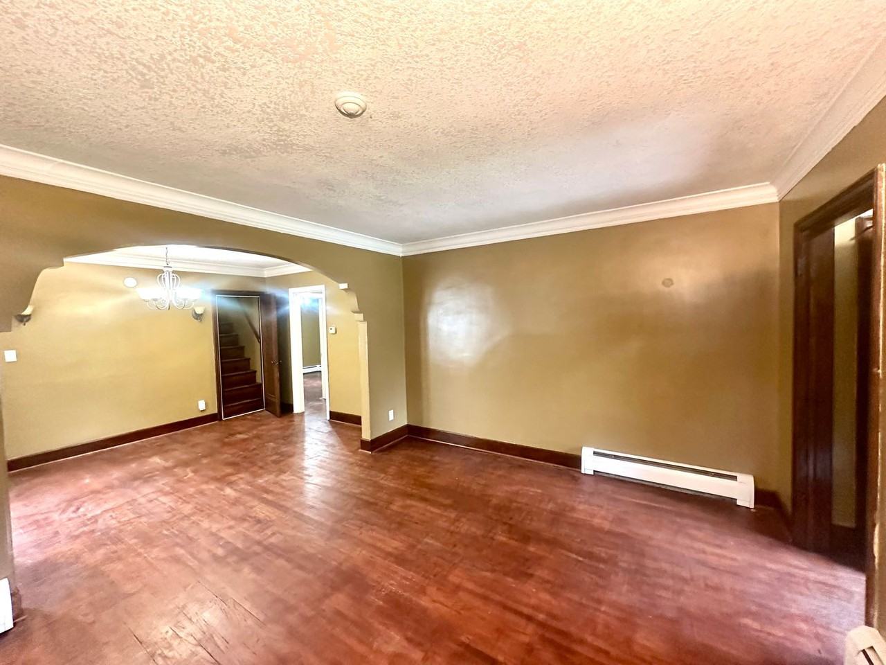 1303 Edgerton St - Photo 5 of 23