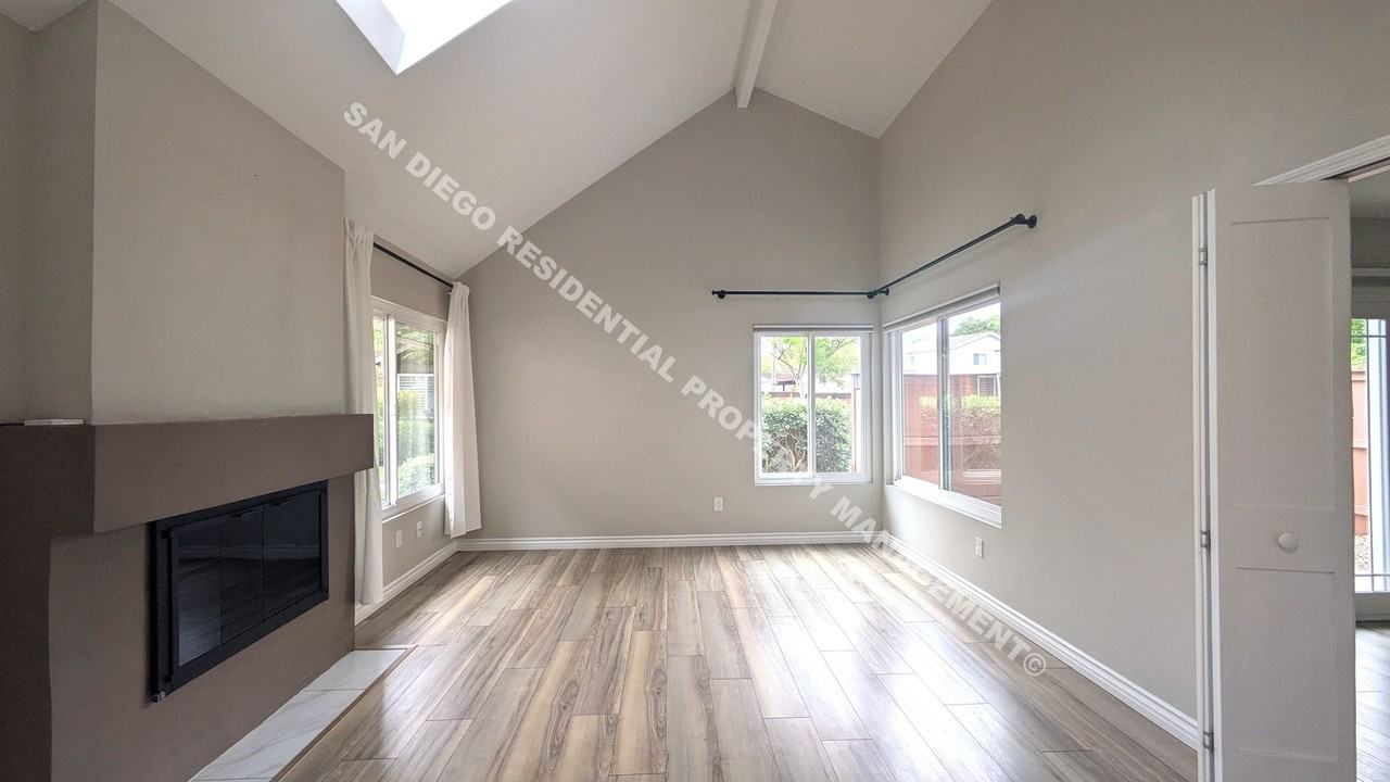 5057 Abuela Dr - Photo 3 of 32