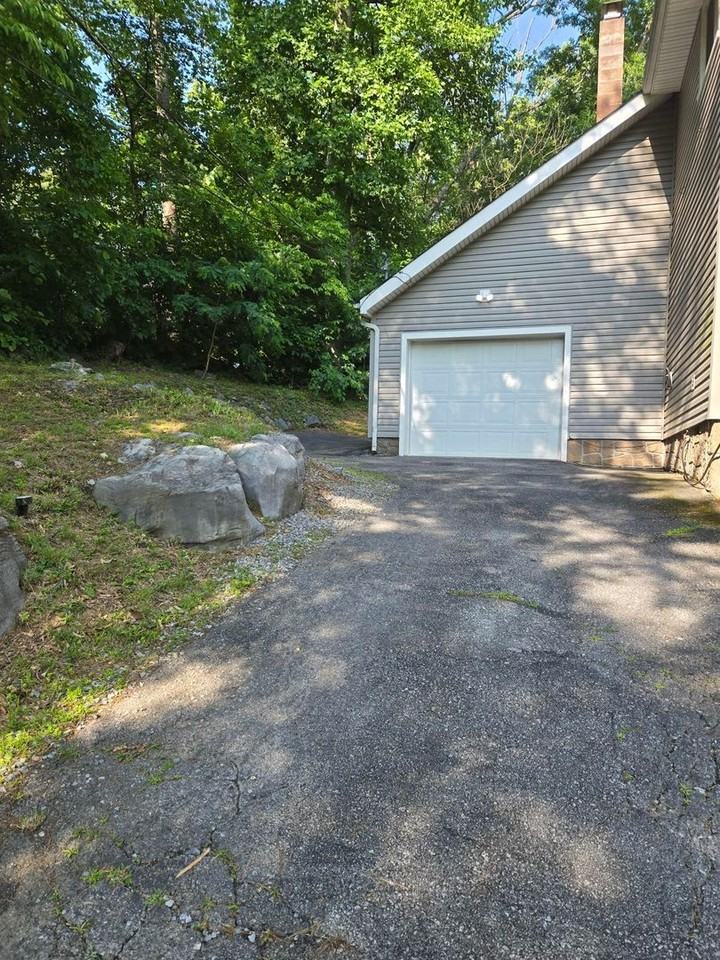 108 Lexington Ave - Photo 3 of 31