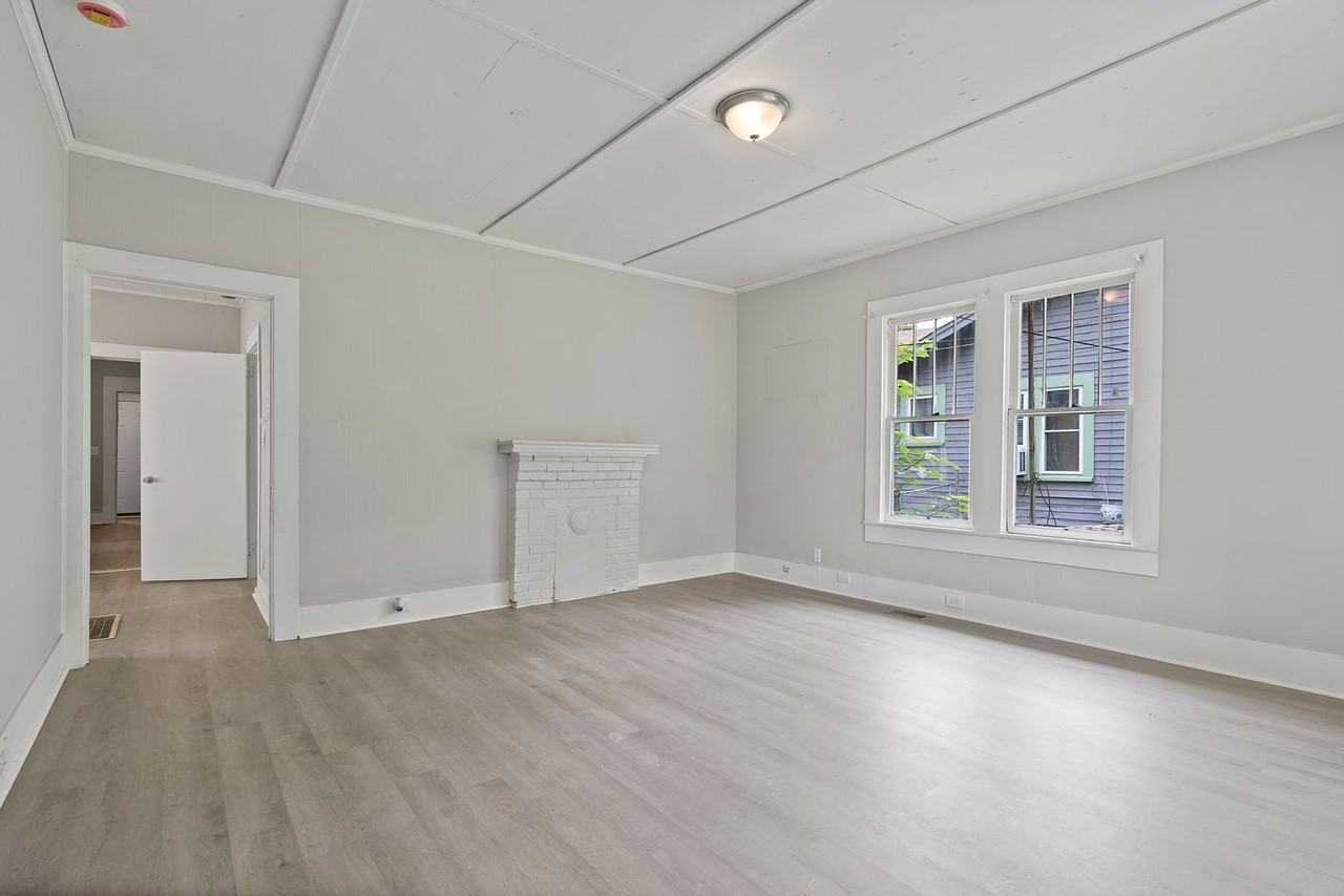 3309 Cedar Ave Sw - Photo 3 of 16