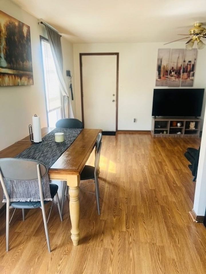 2408 Park Pl - Photo 2 of 4