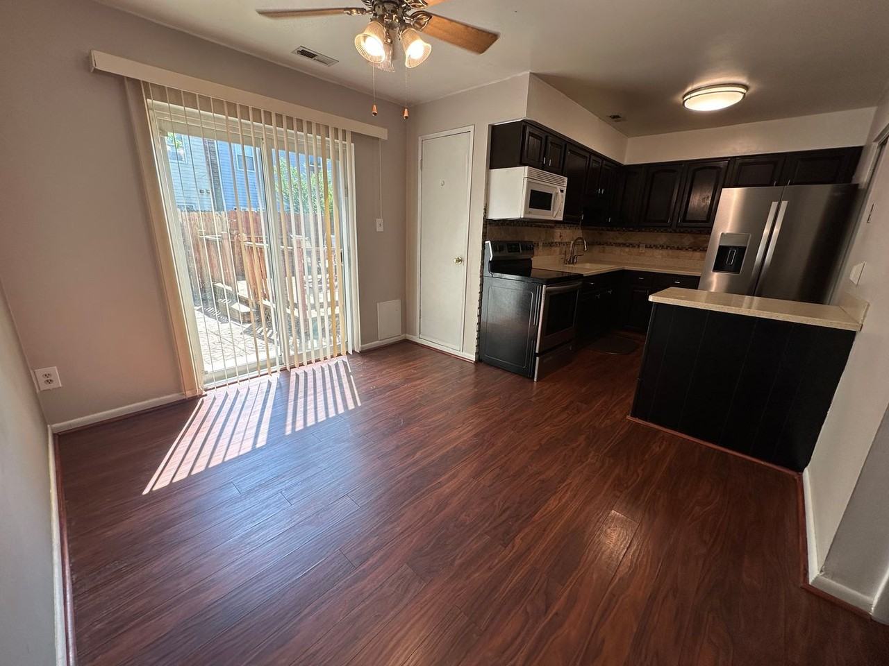 2143 Kimball Cir - Photo 7 of 17