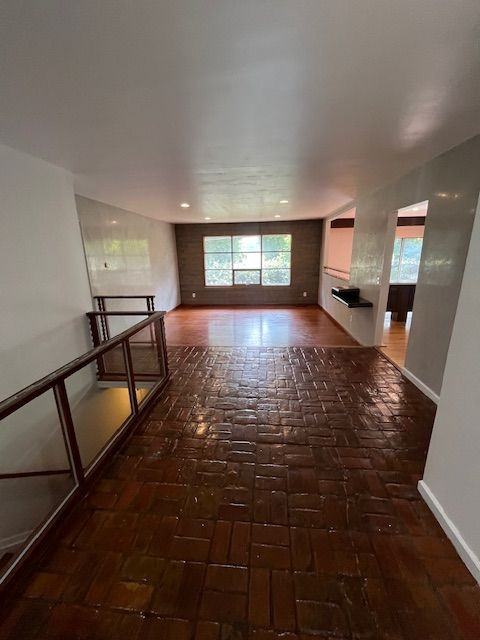27030 Berkshire Dr - Photo 7 of 21