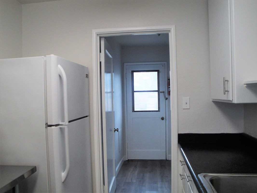 187 Old Bernal Ave ##08 - Photo 7 of 18