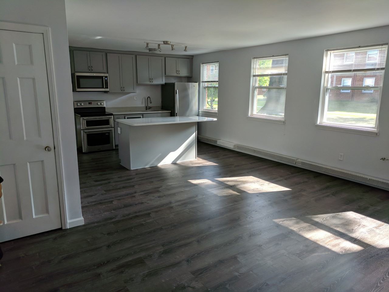 13813 Cedar Rd #103 - Photo 4 of 17