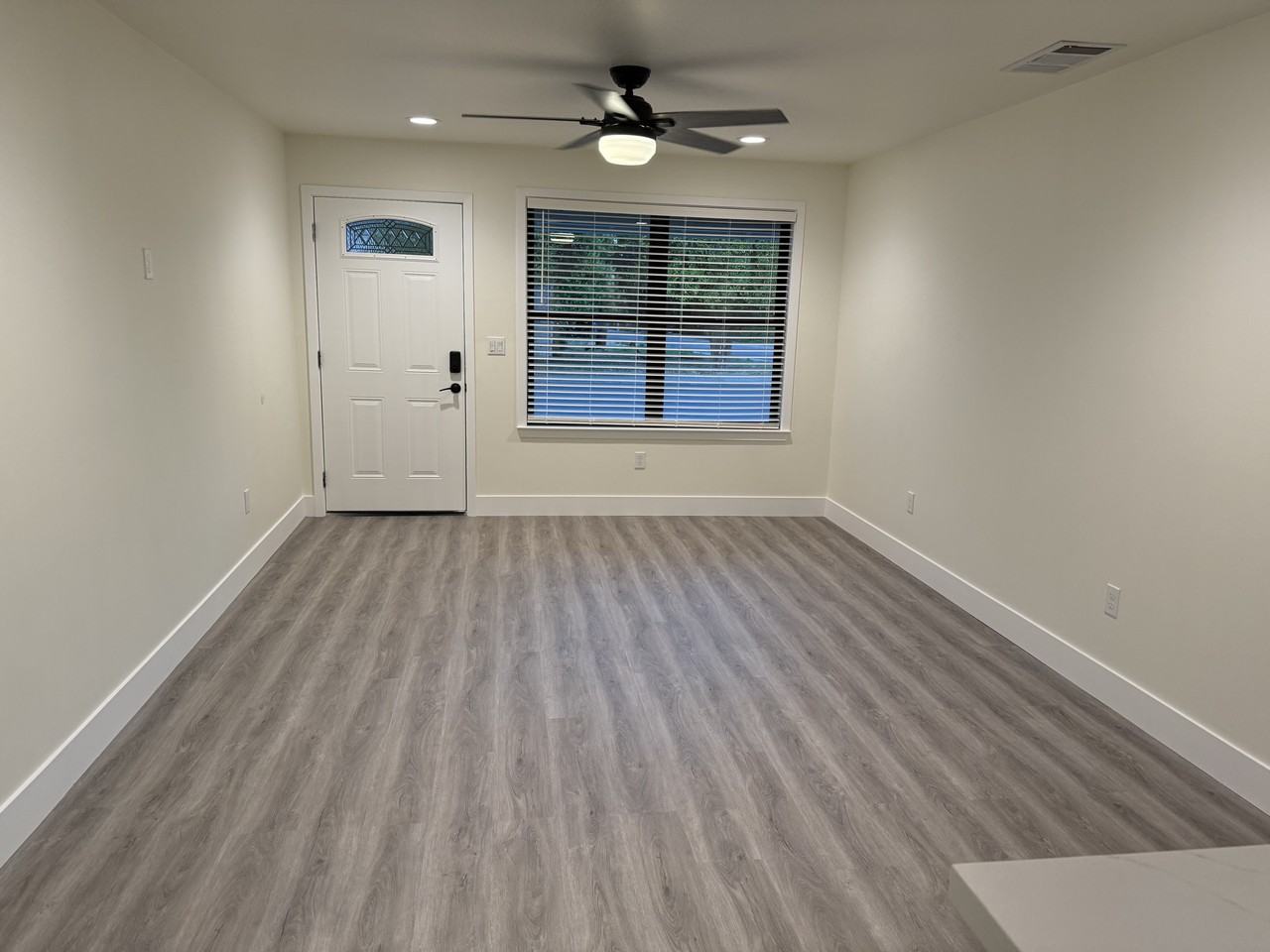 102 1st St #NA - Photo 3 of 10